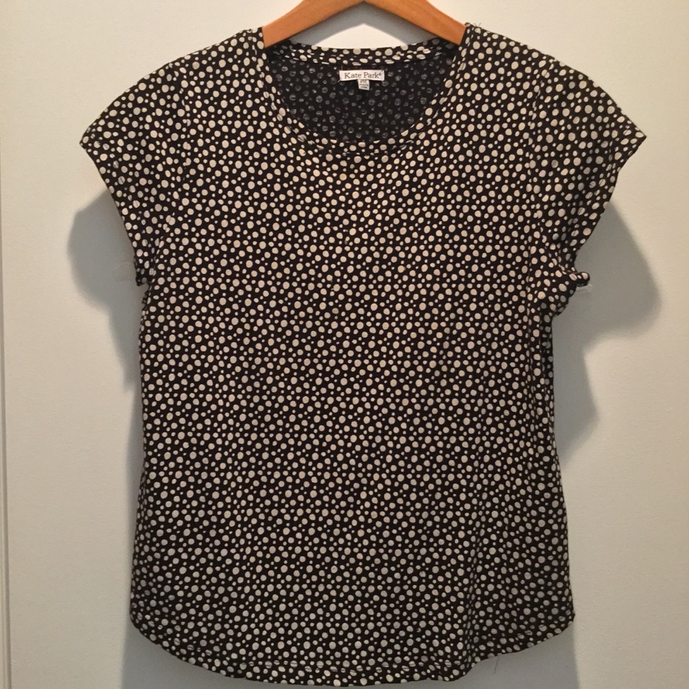 Kate Park Women’s T shirt  Size Petite Medium